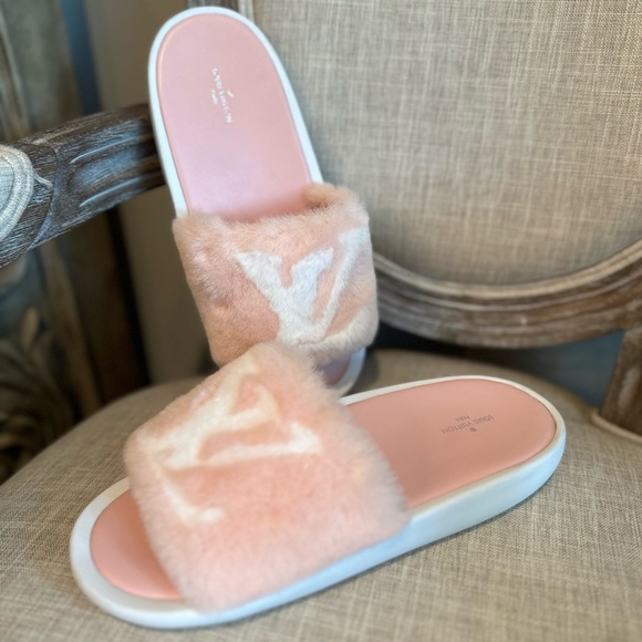 Louis Vuitton Sunbath Mule - Picture 2 of 9